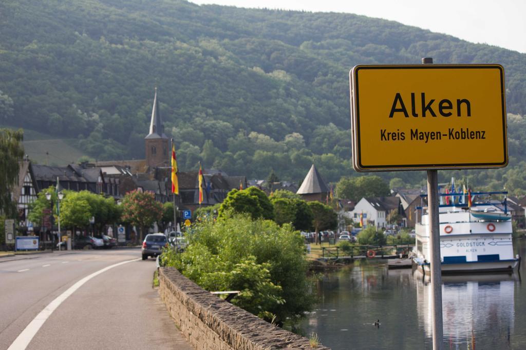 Winzerhof Brachtendorf Alken Exteriör bild